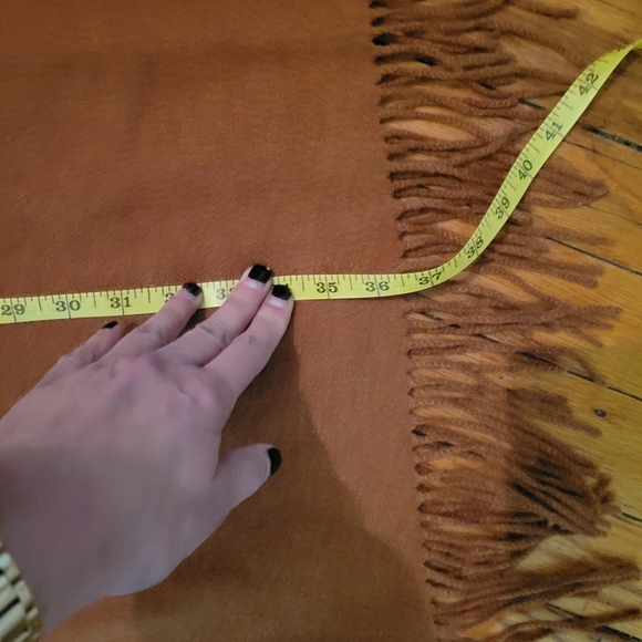Cashmere Large Shawl/Scarf In Golden Brown Color Quiet Luxury Old Money EUC - Picture 3 of 7